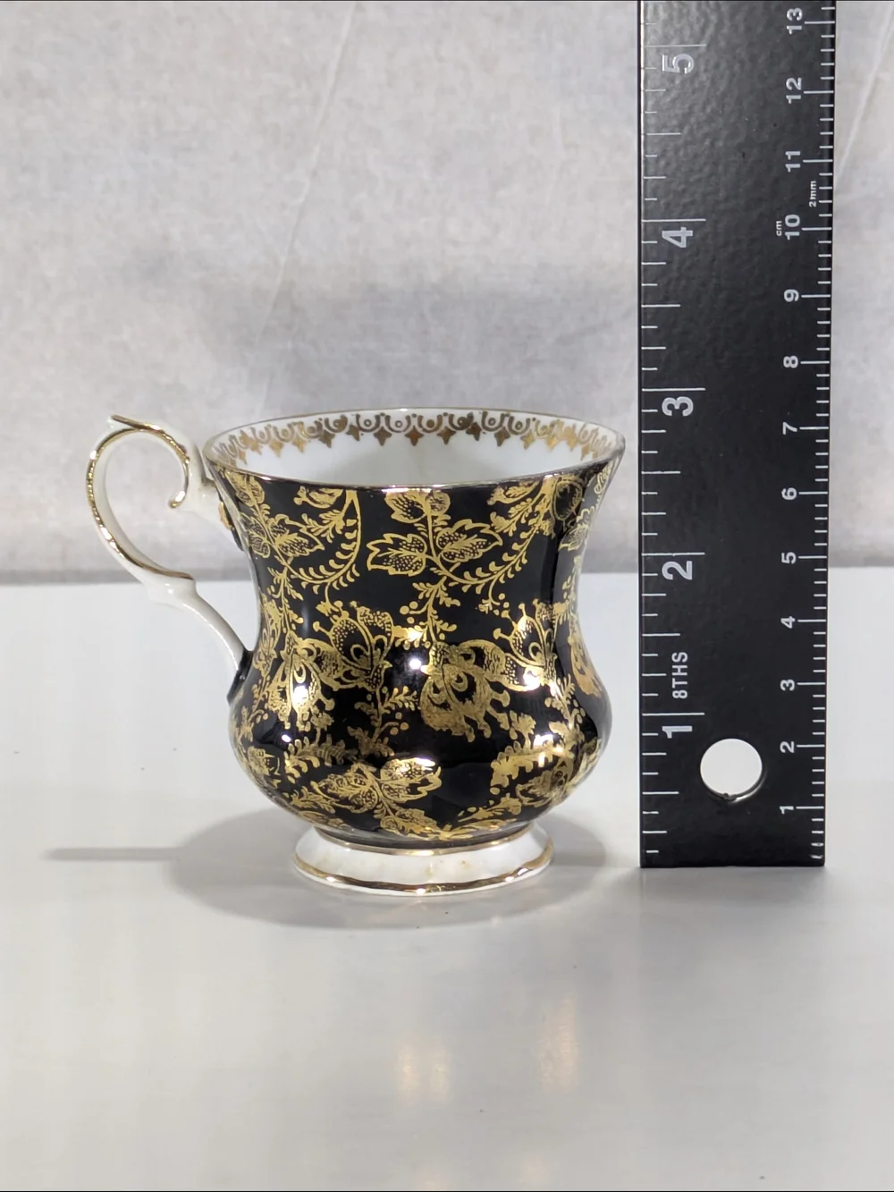 Elizabethan Fine Bone China pattern diameter